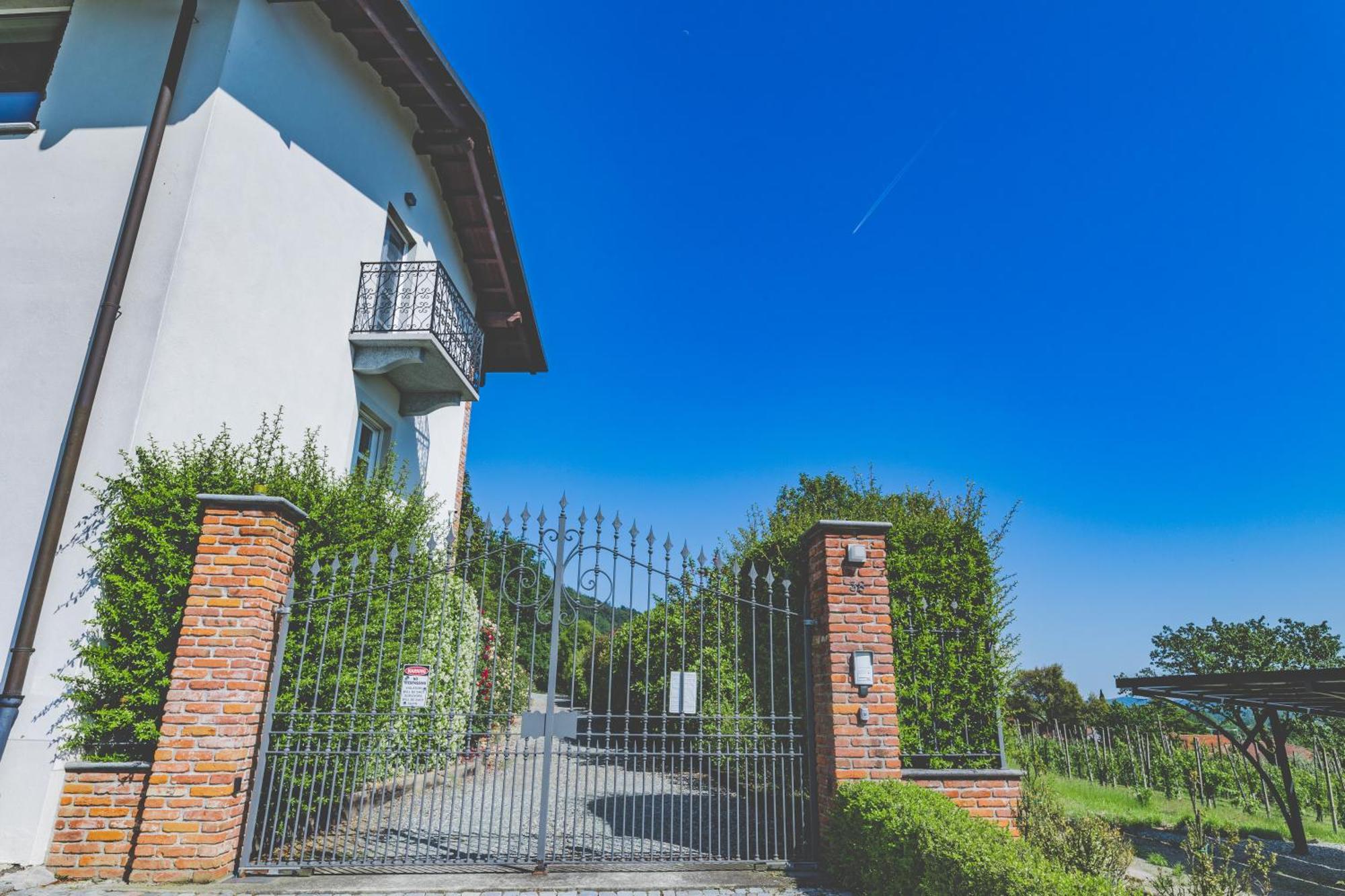 Myvilla Suites Palazzo Canavese Exterior photo